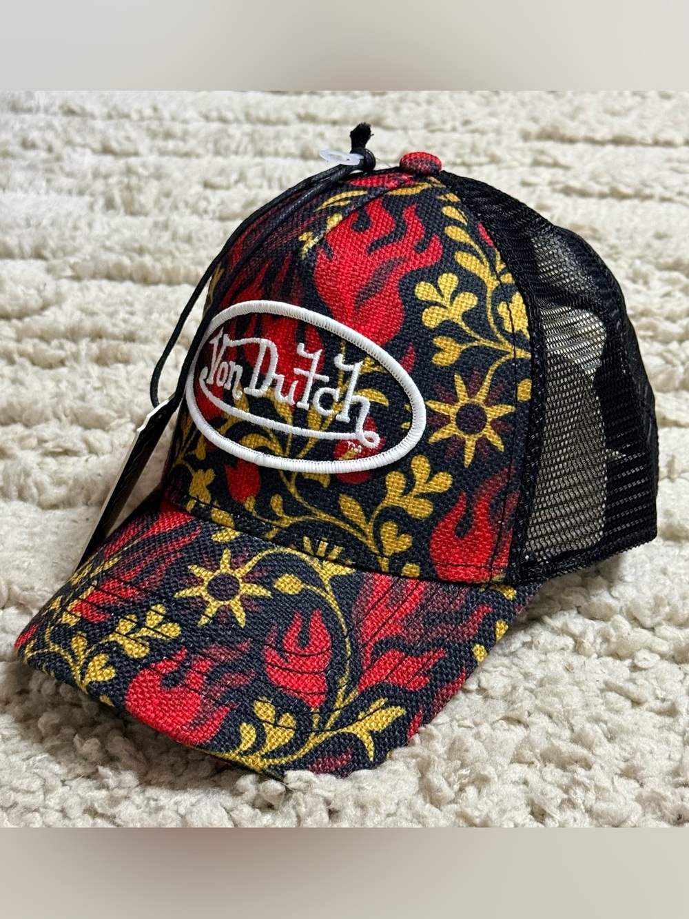 New Von Dutch unisex Burnbloom Trucker Hat